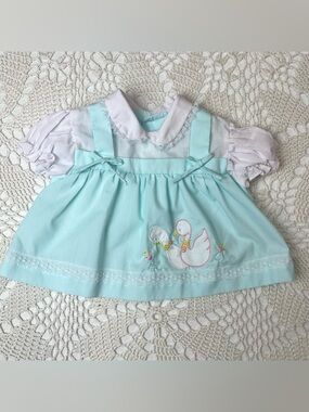 Vintage 1980s Cradle Togs Baby Girl 12 Months Collared Swan Blouse Top
